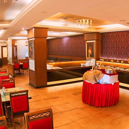 President Hotel Mysuru Zewnętrze zdjęcie