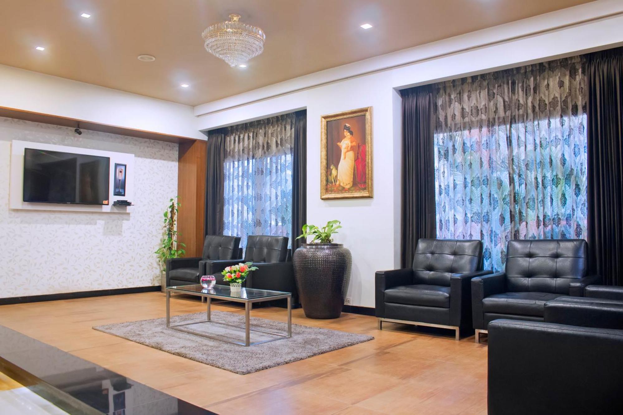 President Hotel Mysuru Zewnętrze zdjęcie