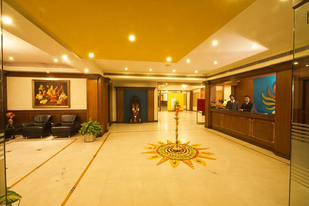President Hotel Mysuru Zewnętrze zdjęcie