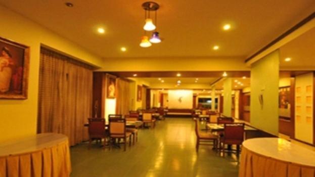 President Hotel Mysuru Zewnętrze zdjęcie